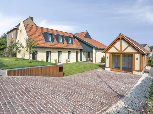 Panhuis 15, Schin Op Geul