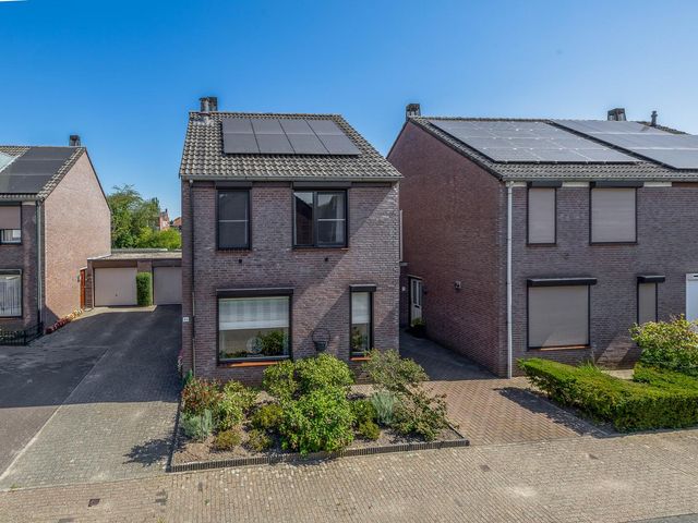Wilderbeekstraat 44, Tegelen