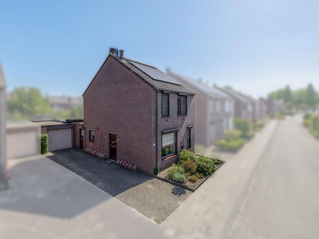Wilderbeekstraat 44, Tegelen