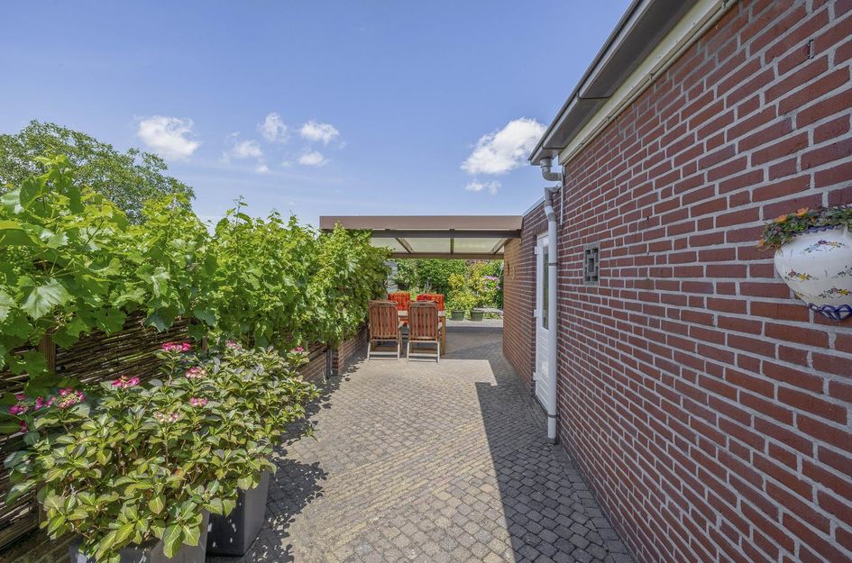 Hoogstraat 94