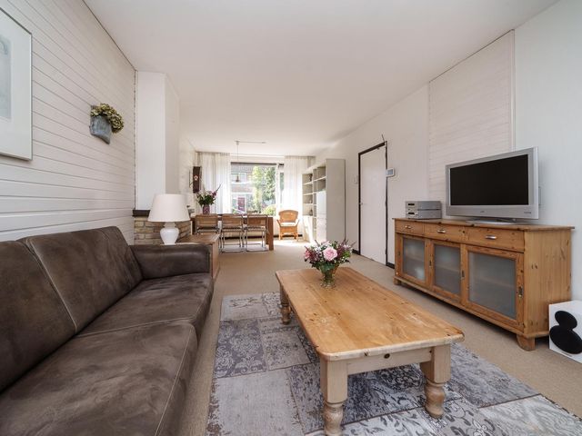 Geelkruid 33, Rotterdam