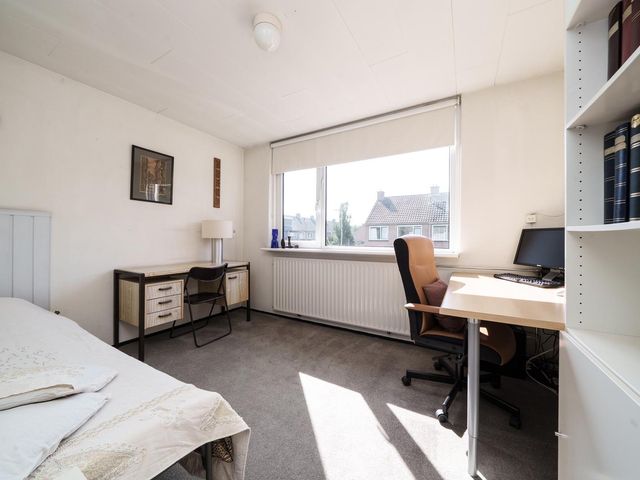 Geelkruid 33, Rotterdam