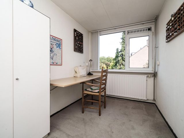Geelkruid 33, Rotterdam