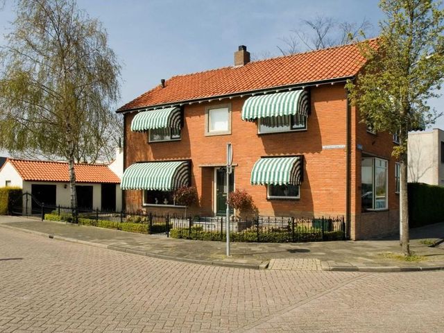 Zuidkade 232, Waddinxveen