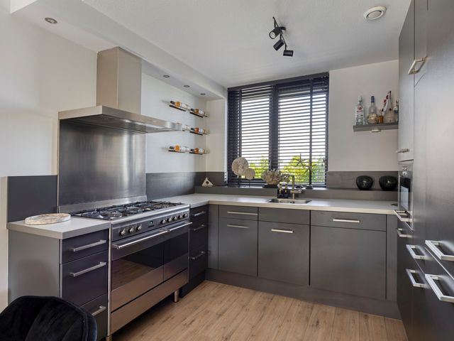 Jollensteiger 66, Zwijndrecht