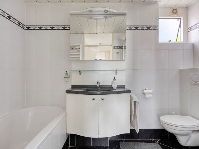 Clariet Kok-van Alphenstraat 35, Leiden