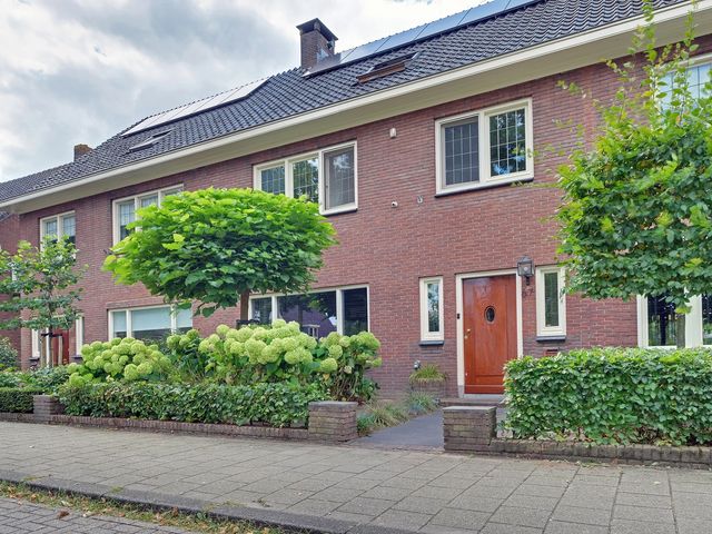 Arnhemseweg 67, Zevenaar