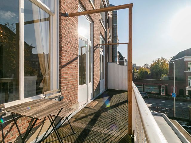 Koninginnegracht 75, Den Haag