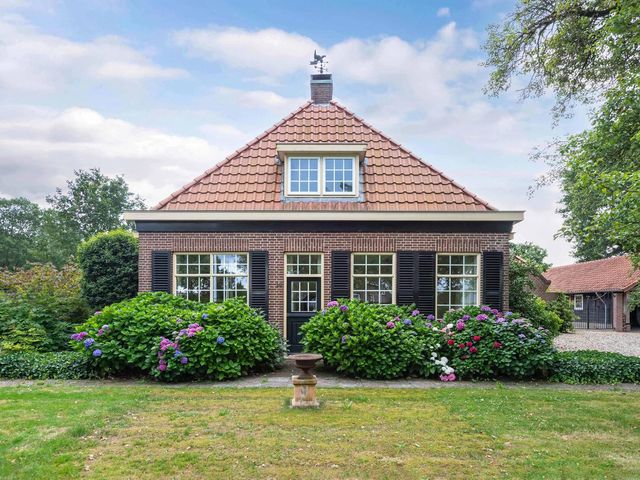 Noordwolderweg 14, Vinkega