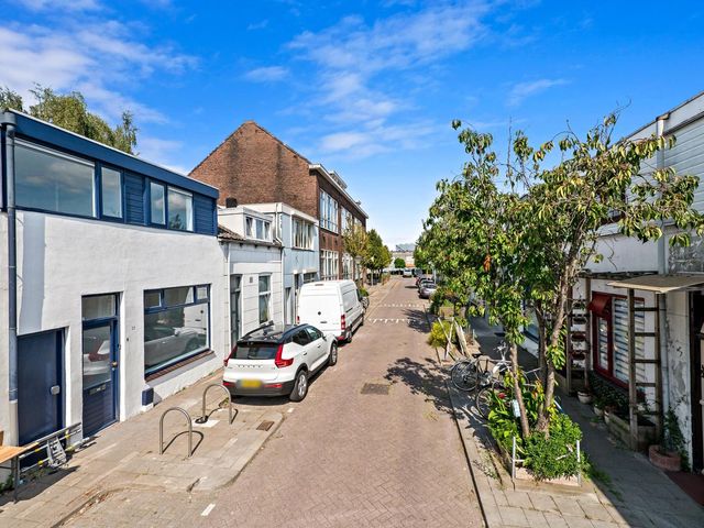 Zalmstraat 21, Schiedam