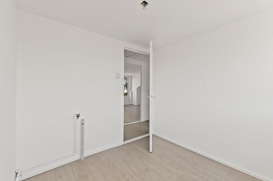 Zalmstraat 21