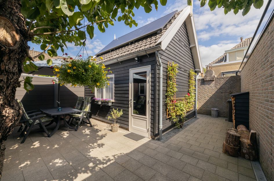 Westersteeg 12