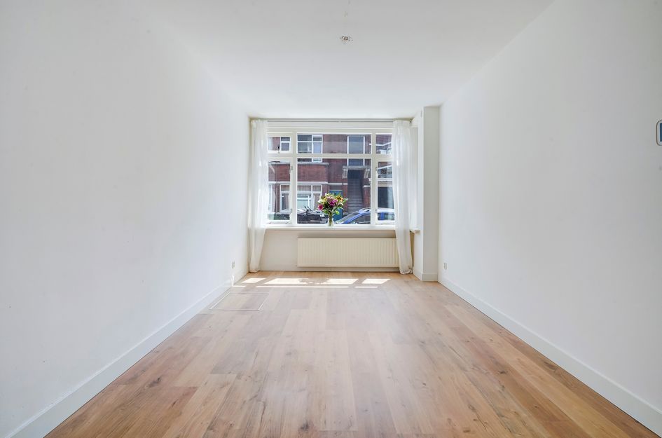 Barneveldstraat 27