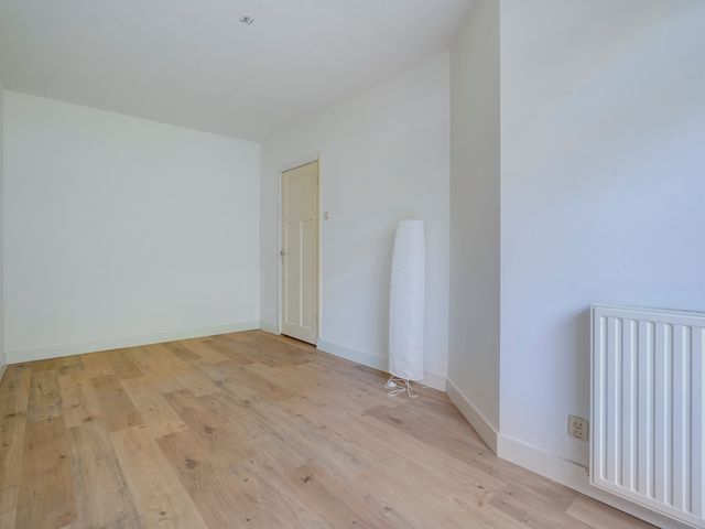 Barneveldstraat 27, Den Haag