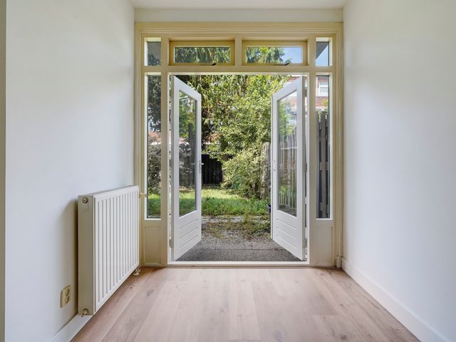 Barneveldstraat 27, Den Haag