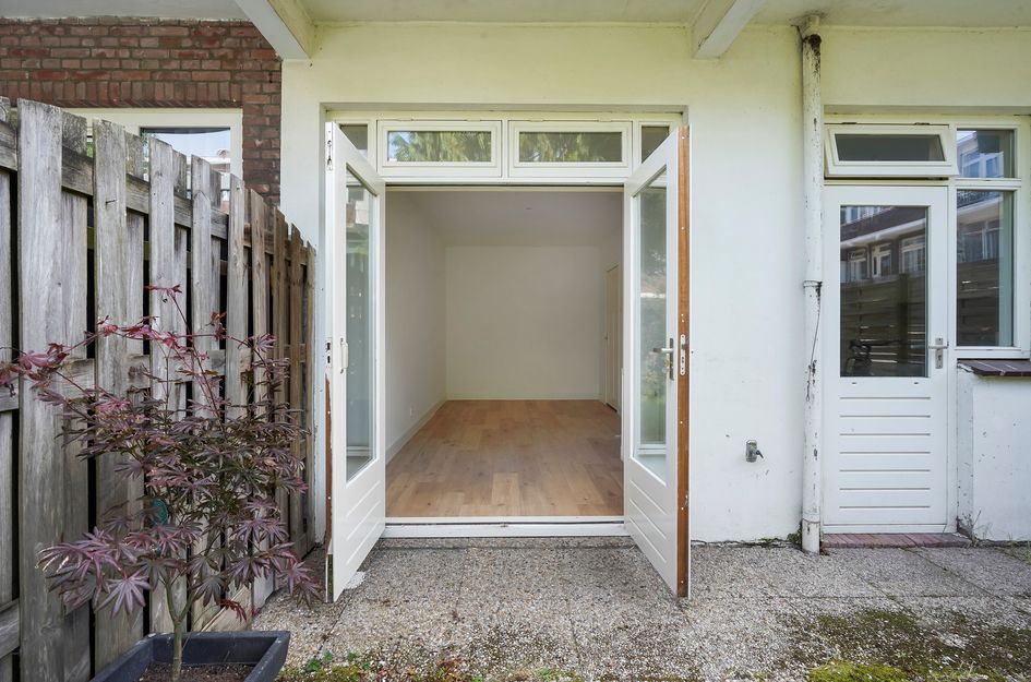 Barneveldstraat 27