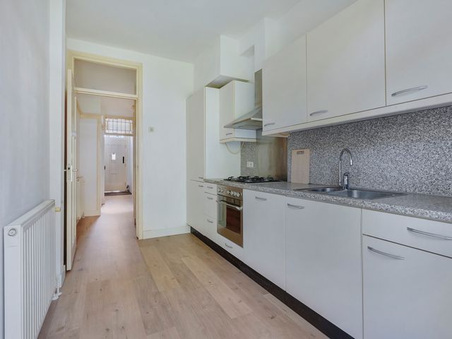 Barneveldstraat 27, Den Haag