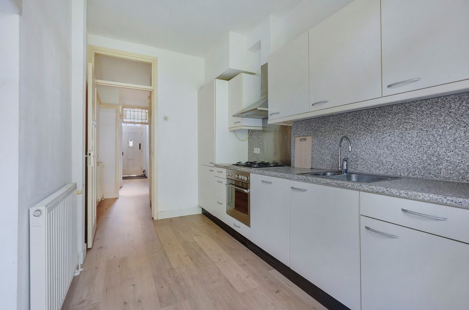 Barneveldstraat 27