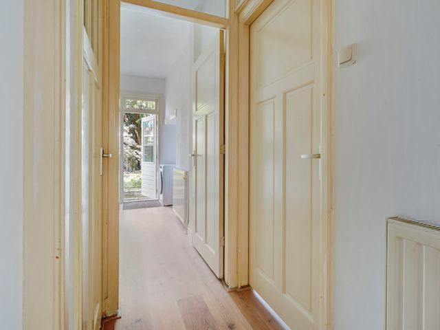 Barneveldstraat 27, Den Haag