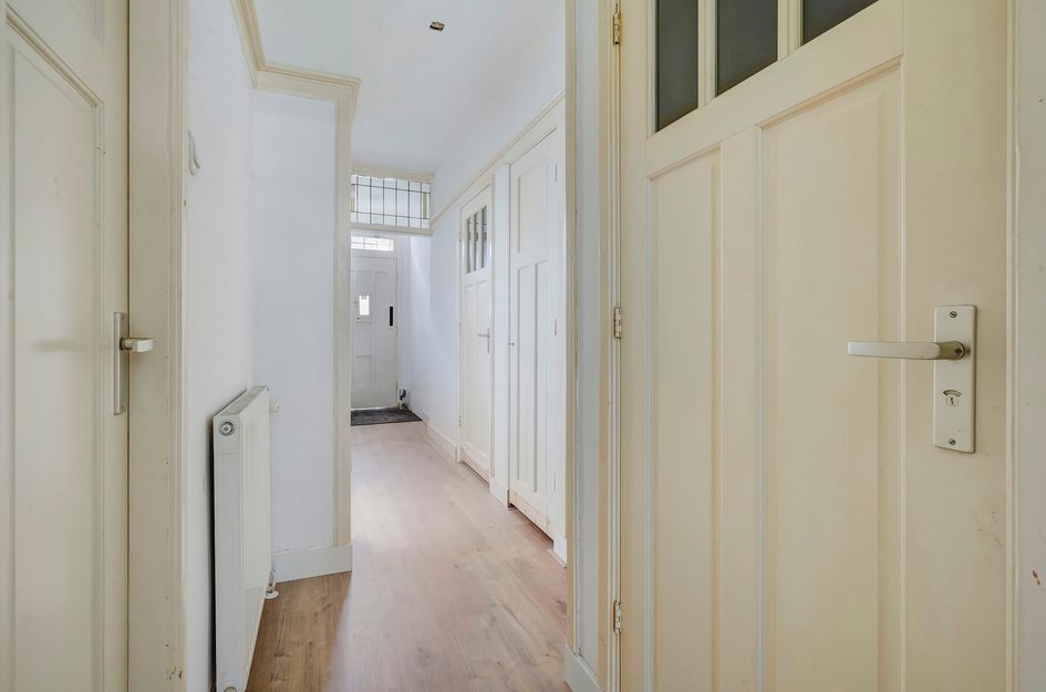 Barneveldstraat 27