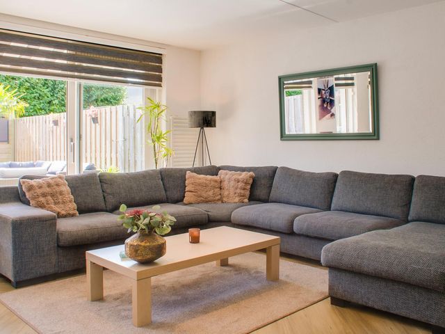 Walenburg 12, Hoofddorp