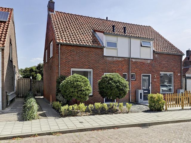 Koningin Julianastraat 4, Hoedekenskerke