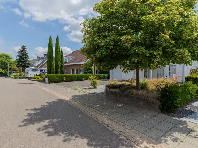 Speelheuvel 18, Urmond