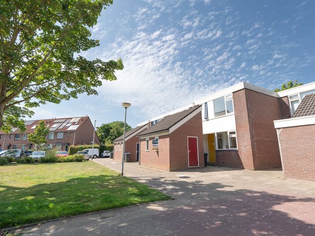 Larix 7, Hellevoetsluis