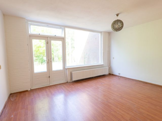 Larix 7, Hellevoetsluis