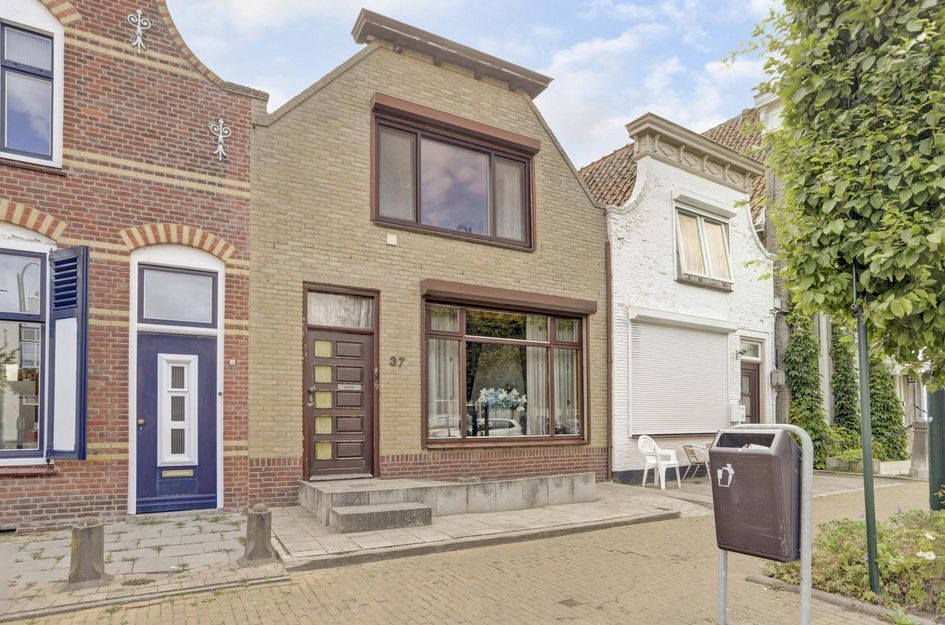 Markt 37