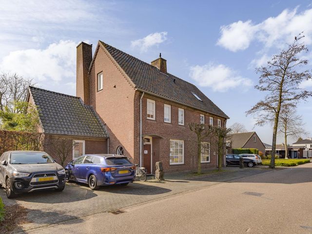 Waatskamp 4, Ospel