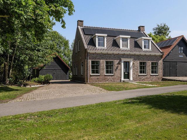 Oudeland 6, Tholen