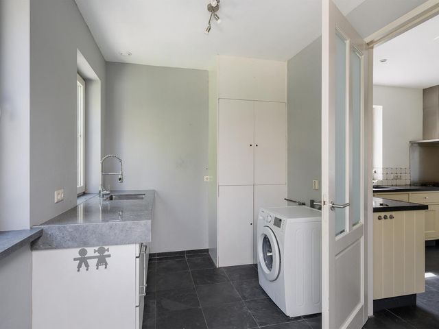 Oudeland 6, Tholen