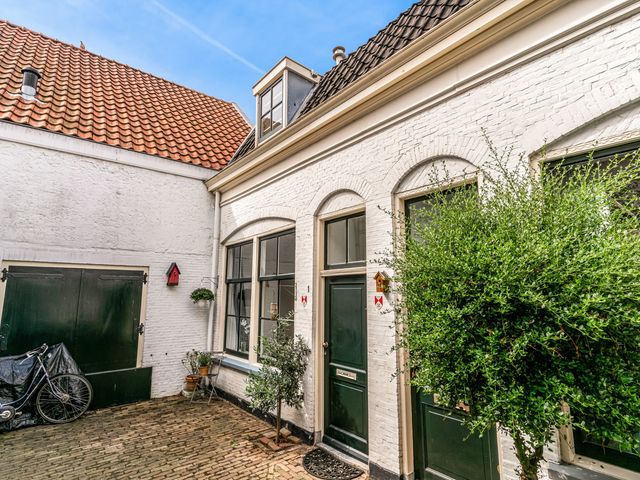 Roggebroodshof 1, Leiden