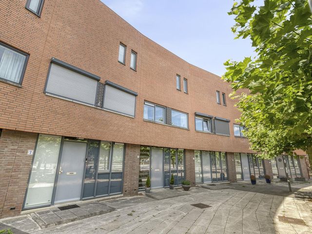 van Eedenstraat 9, Oud-Beijerland