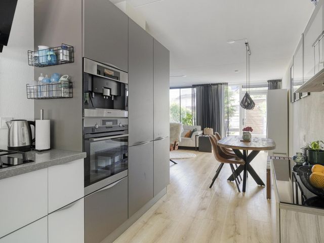 van Eedenstraat 9, Oud-Beijerland