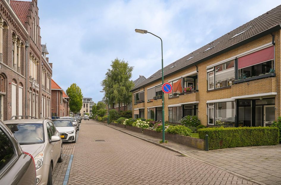 Teding van Berkhoutstraat 12