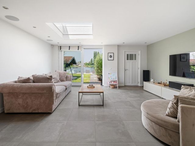 Prins Bernhardstraat 15, Heerjansdam