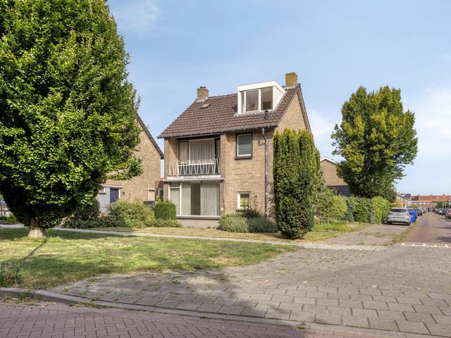 Beatrixstraat 45, Terneuzen