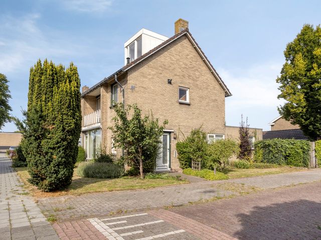 Beatrixstraat 45, Terneuzen