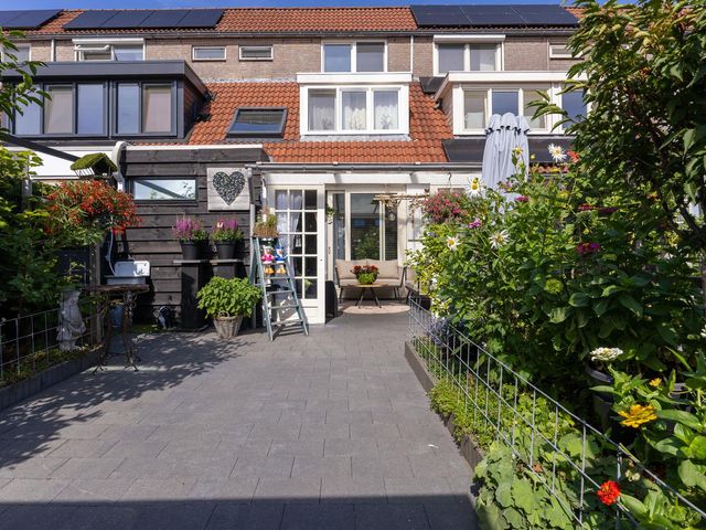 De Graeffweg 64, Purmerend