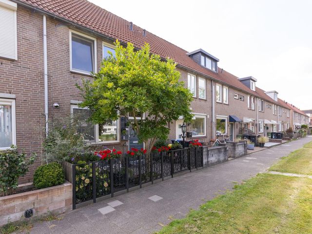 De Graeffweg 64, Purmerend