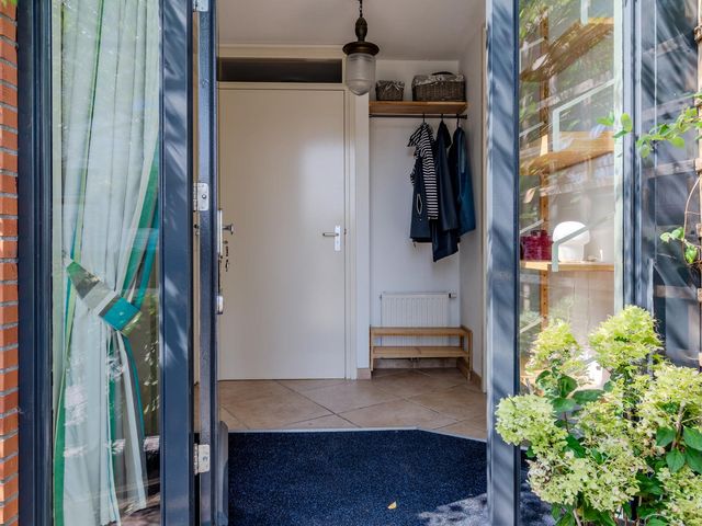 L. Springerstraat 95, Velserbroek