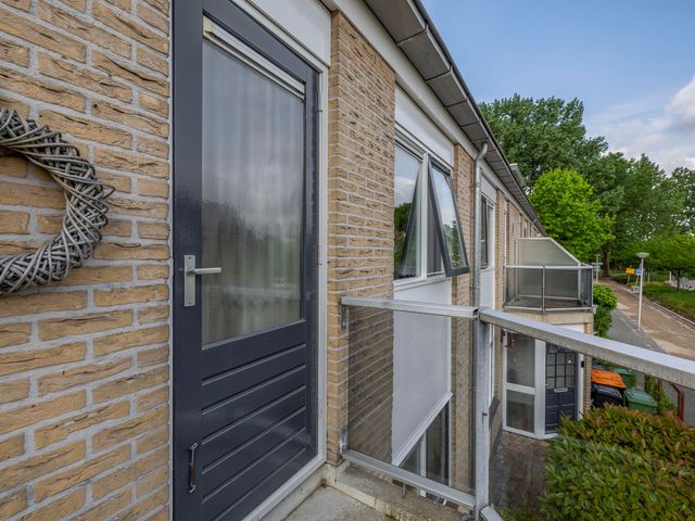 Roosje Voshoeve 78, Waddinxveen