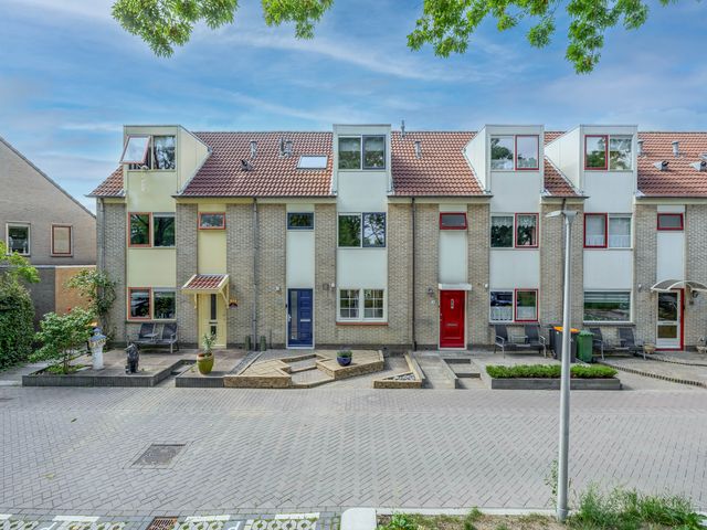 Woubrechterf 14, Waddinxveen