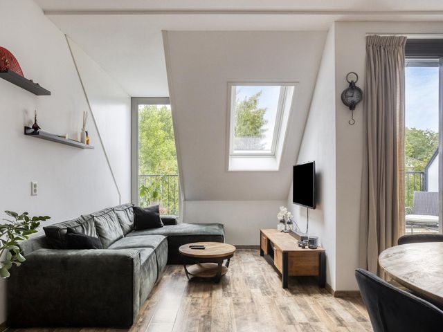 Maalsteen 25, Zuidland