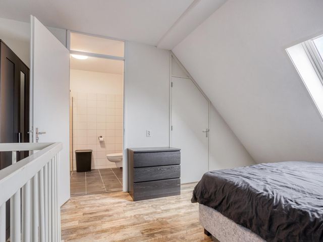 Maalsteen 25, Zuidland