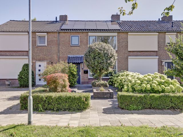 Hazebrouckstraat 17, Fijnaart