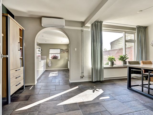 Hazebrouckstraat 17, Fijnaart