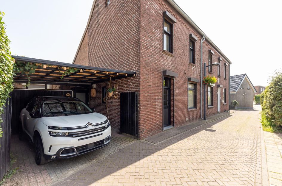 Kerkstraat 93